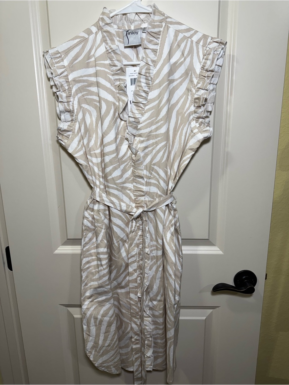 🆕 Finley Beige & White Zebra-Print Ruffle-Trim Midi Shirt Dress